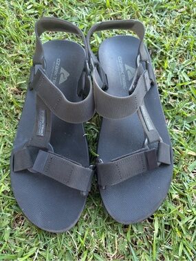 Ozark Trail Black Rubber Sandal Sole with Adjustable Strap Detail
